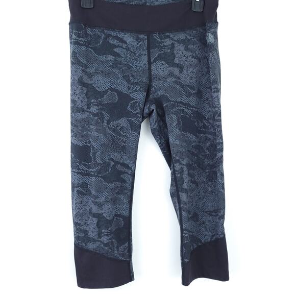 The North Face Activewear Legging Crop Size Large, Gray, Black Pants Athletic - Picture 1 of 5